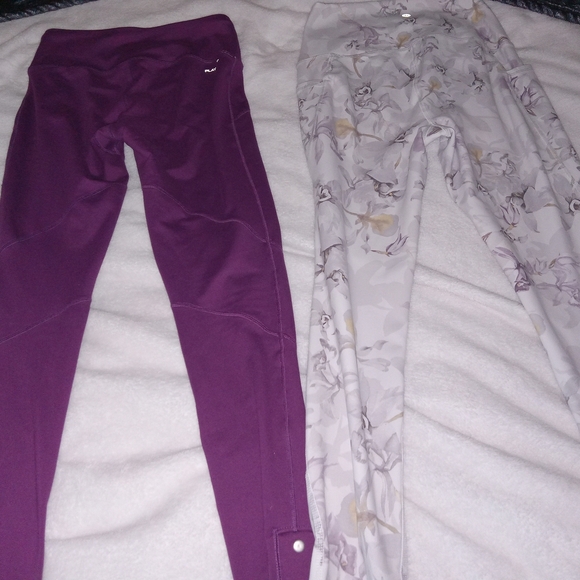 Reebok Purple and White Floral Ankle Leggings Bundle XS/S - Picture 7 of 9